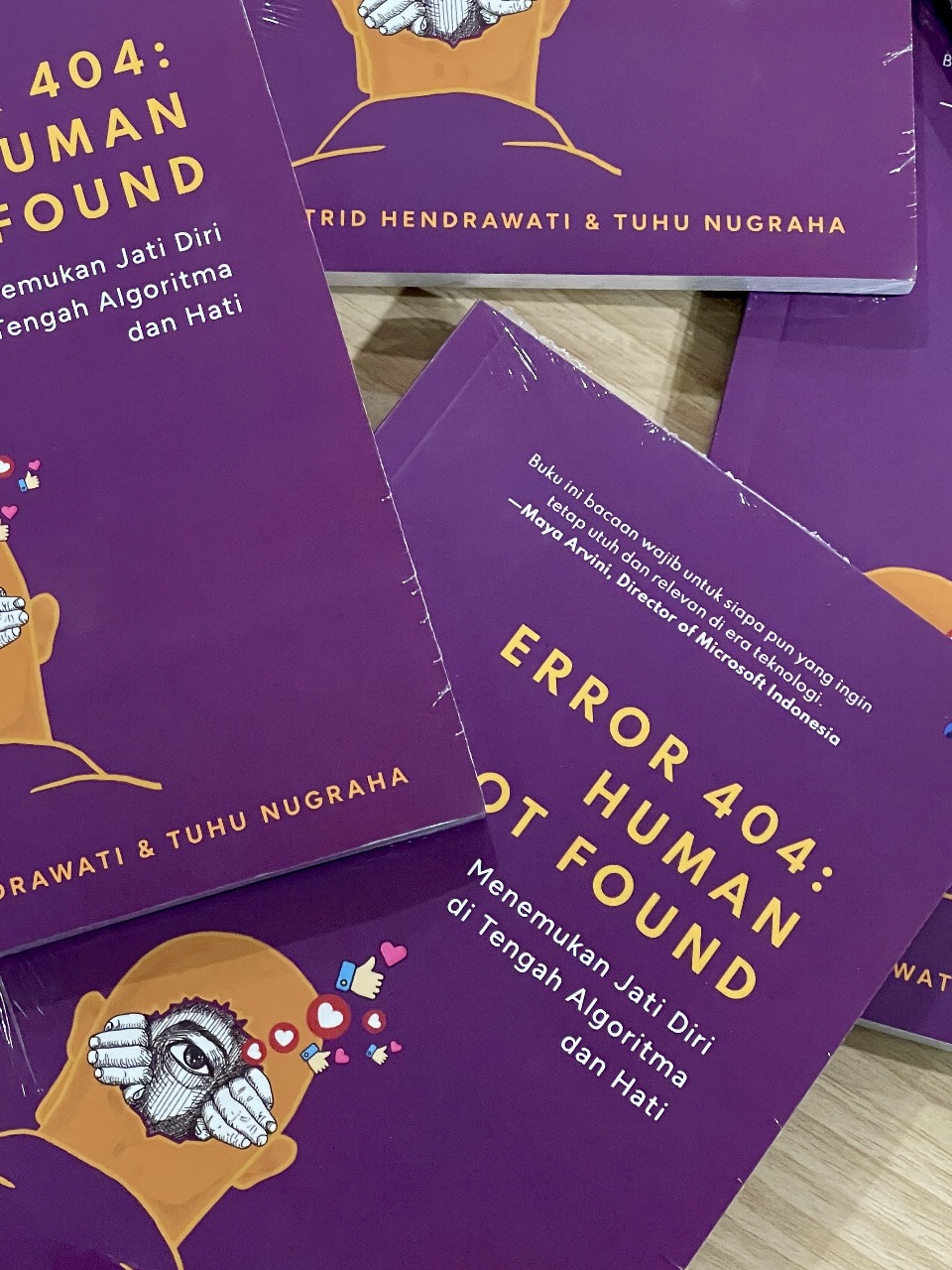 Tumpukan buku Kang Tuhu (99)